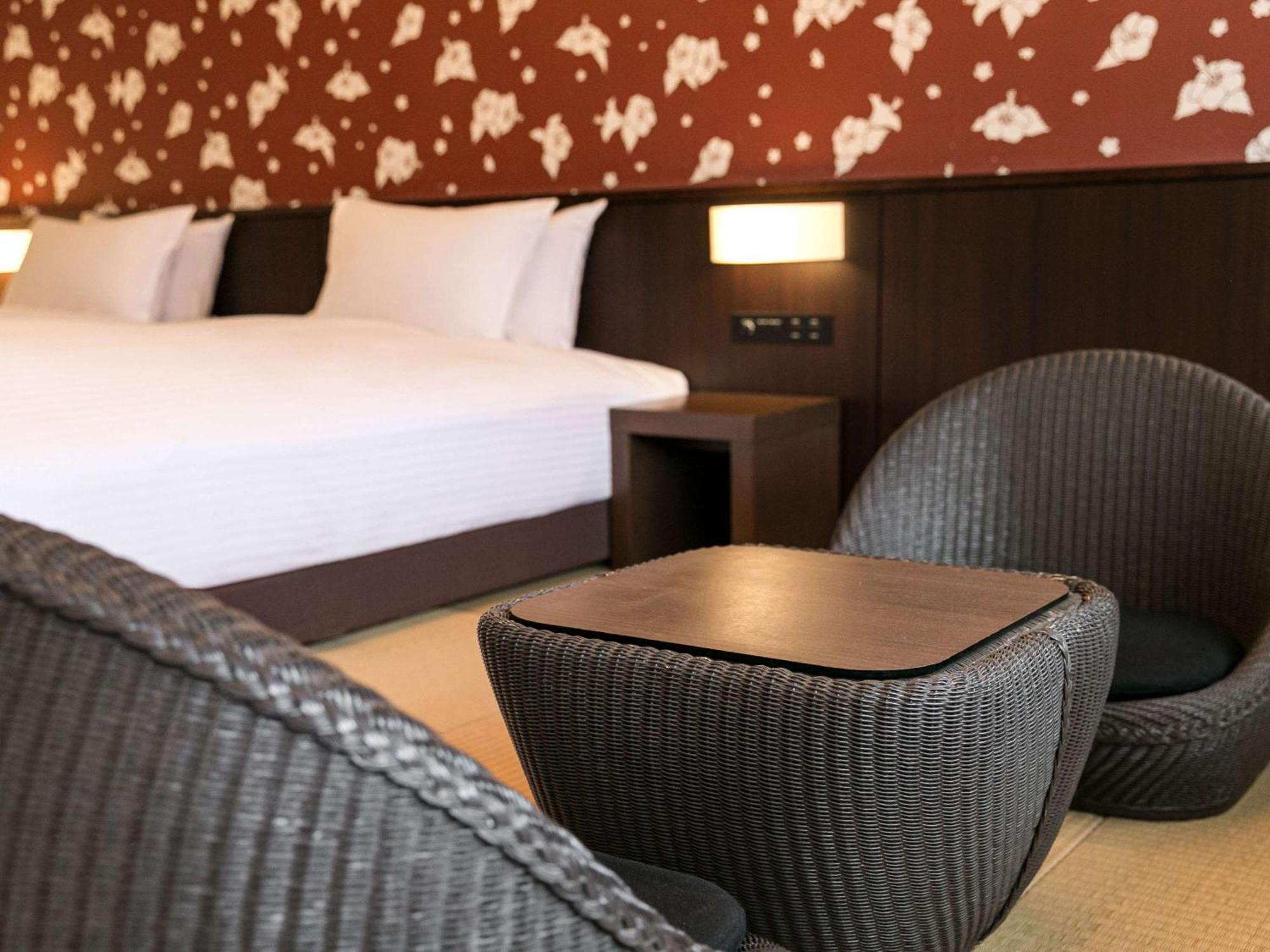 Grand Mercure Okinawa Cape Zanpa Resort Йомитан Экстерьер фото