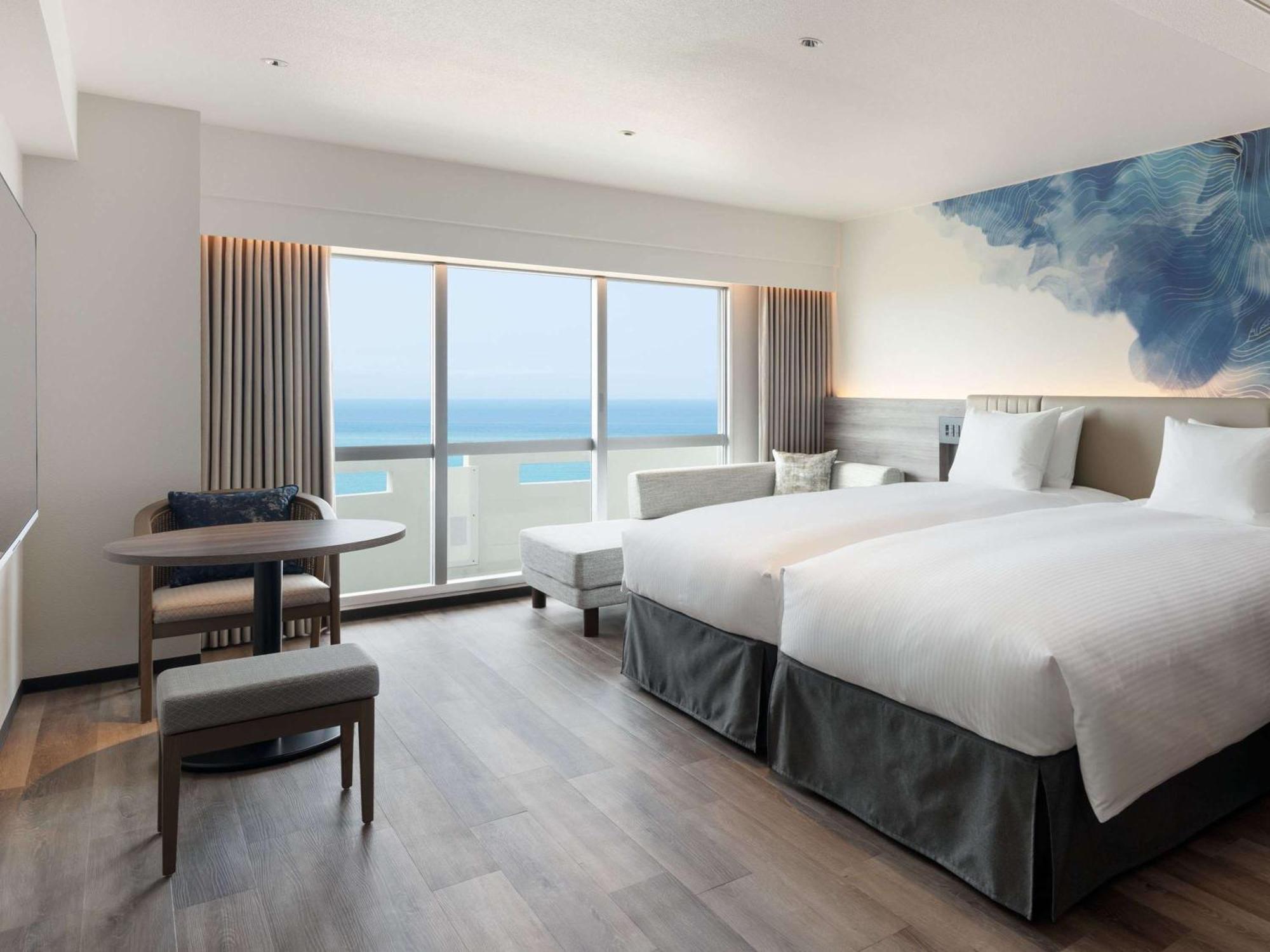 Grand Mercure Okinawa Cape Zanpa Resort Йомитан Экстерьер фото