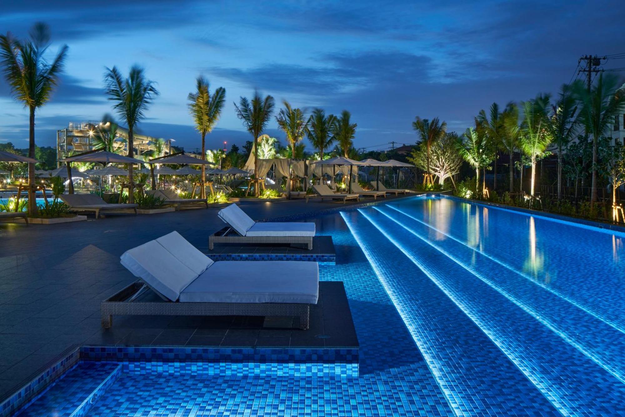 Grand Mercure Okinawa Cape Zanpa Resort Йомитан Экстерьер фото