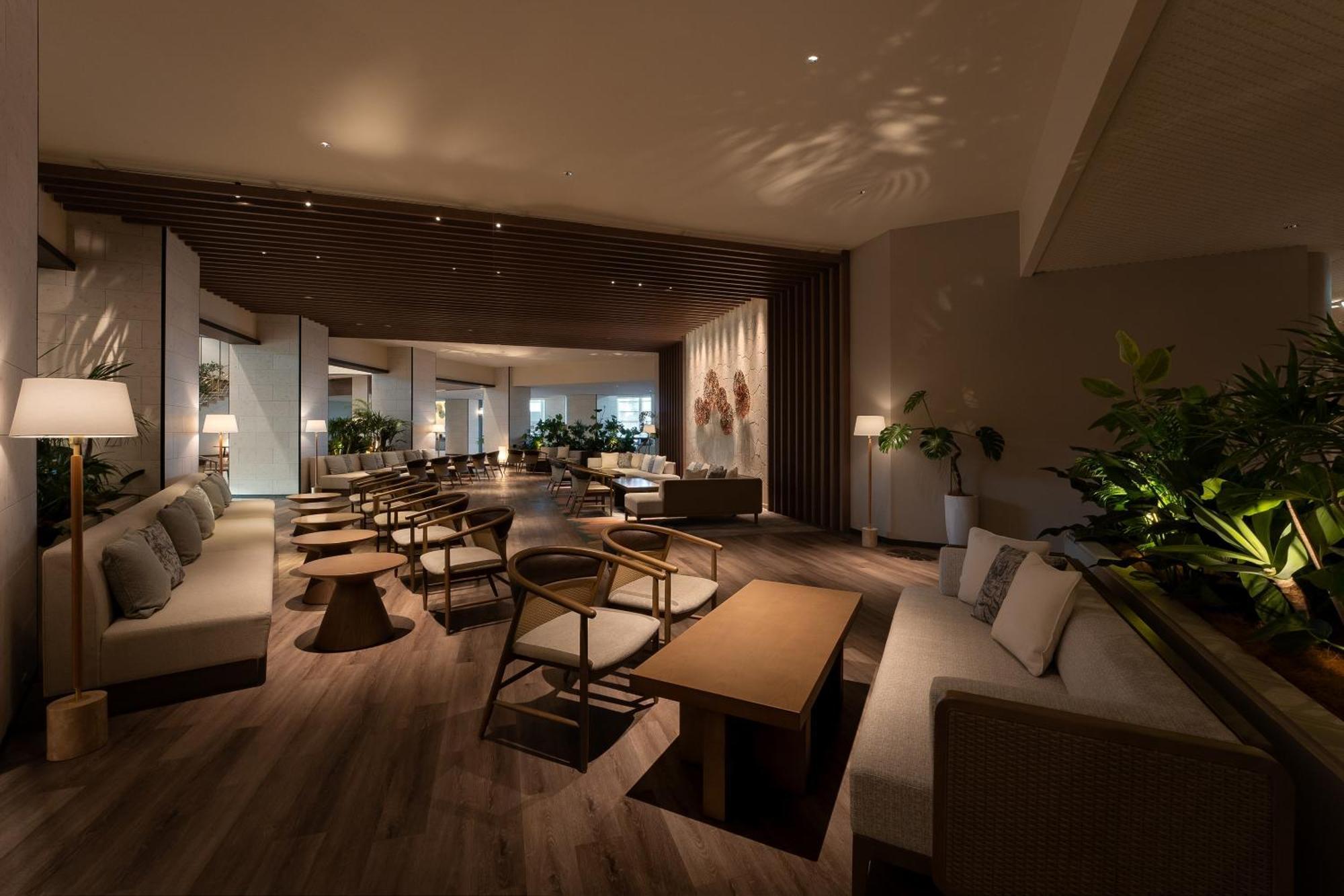 Grand Mercure Okinawa Cape Zanpa Resort Йомитан Экстерьер фото
